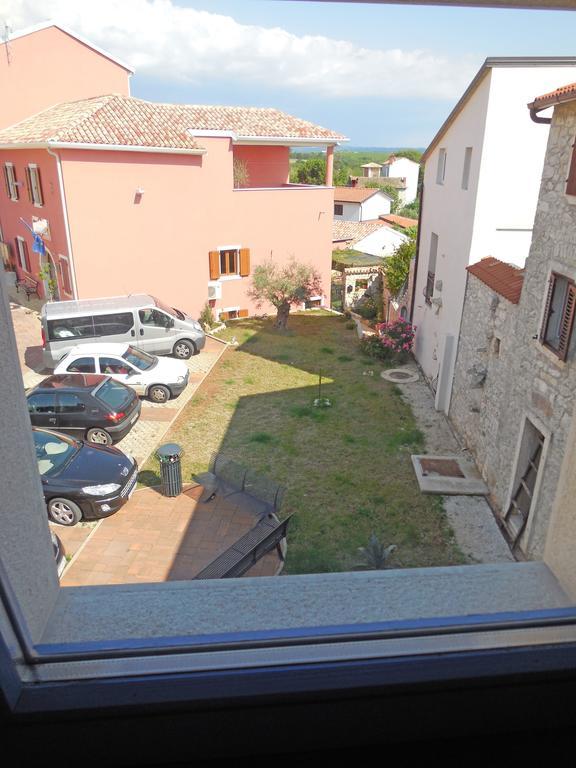 Stone House Apartments بروتونيغلا المظهر الخارجي الصورة